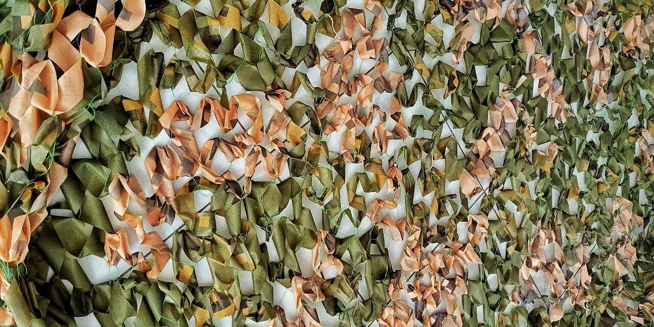 Плетемо маскувальні сітки для потреб ЗСУ