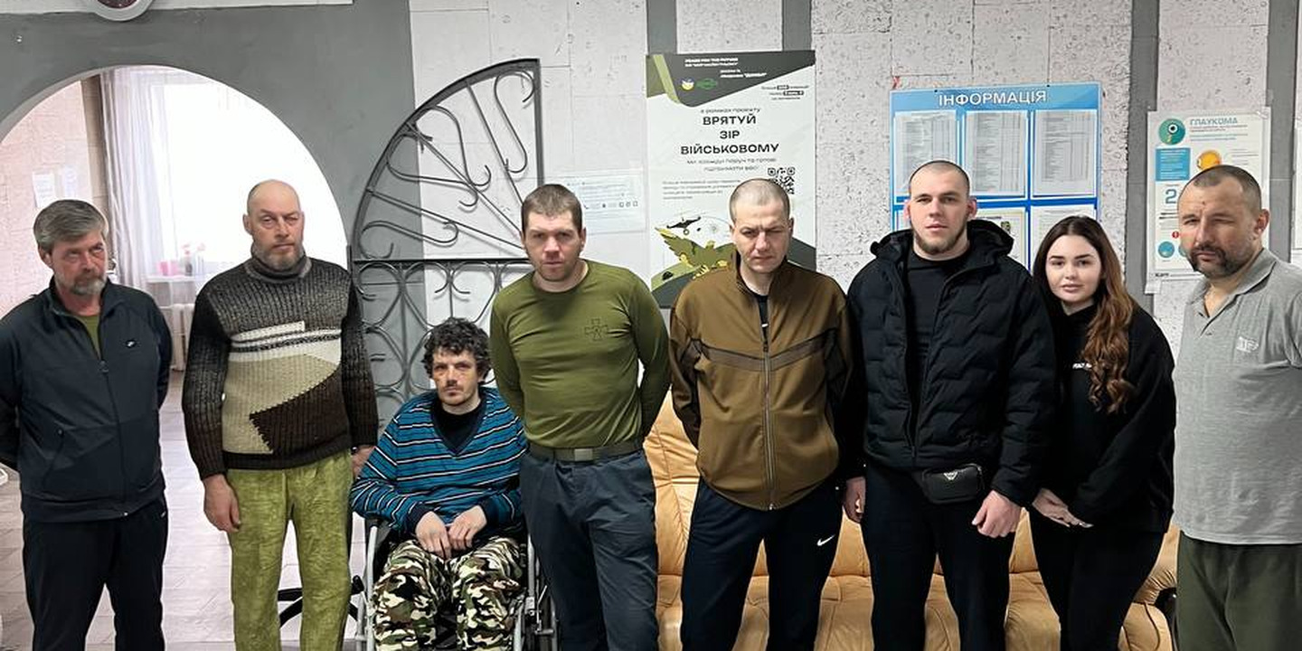 Врятуй зір військовим! Врятуй зір військовим!